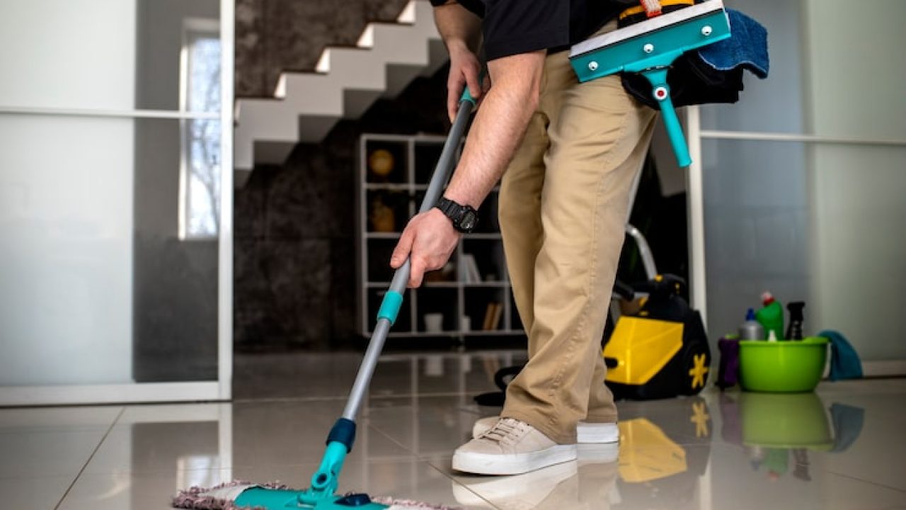 man-doing-professional-home-cleaning-service_23-2150359025